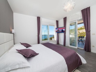 Villa Villa Red with pool & sea view - Features photo 13