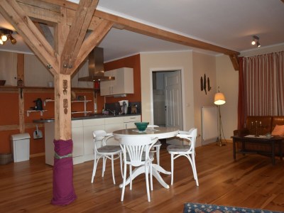 Apartment Besondere Ferienwohnung Bibliothek in Buschhagen - Features photo 18