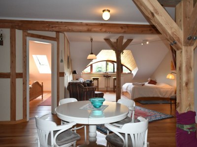 Apartment Besondere Ferienwohnung Bibliothek in Buschhagen - Features photo 28