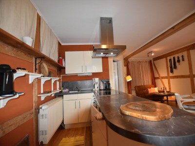 Apartment Besondere Ferienwohnung Bibliothek in Buschhagen - Features photo 29