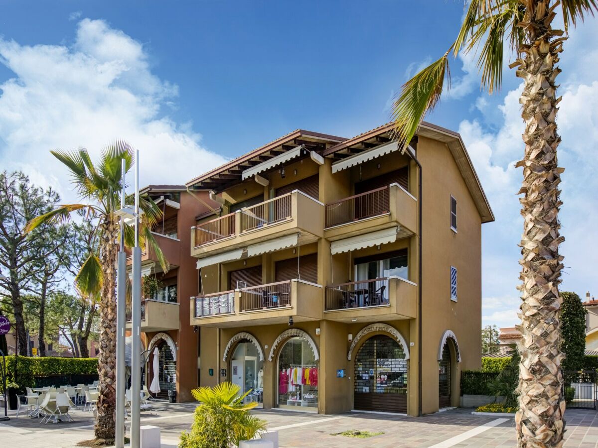 Apartment Apartment near Lake Garda with Pool