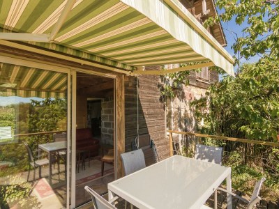 Holiday house Modern holiday home with swimming pool - Outdoor photo 6