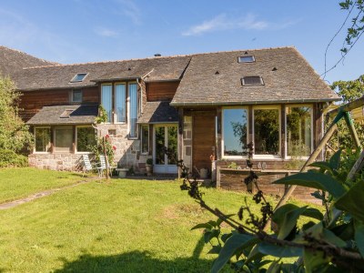 Holiday house Modern holiday home with swimming pool - Outdoor photo 14