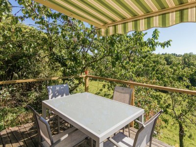 Holiday house Modern holiday home with swimming pool - Outdoor photo 18