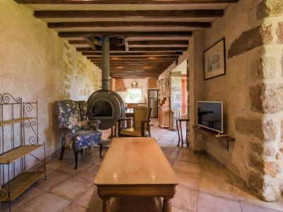 Holiday house Modern holiday home with swimming pool - Features photo 32