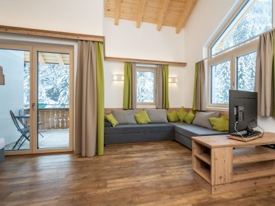 Chalet Chalet in Saalbach near Ski Lift - Features photo 13