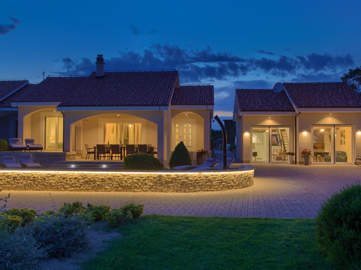 Villa GARDENA - Outdoor photo 4