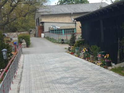 Apartment Vacation Home with Pond - Environment photo 15