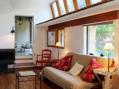 Holiday house Beautiful vacation home with lots of charm and swimming pool - 413 VIL - Features photo 8