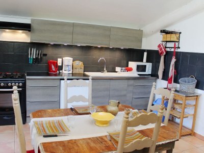 Holiday house Beautiful vacation home with lots of charm and swimming pool - 413 VIL - Features photo 9