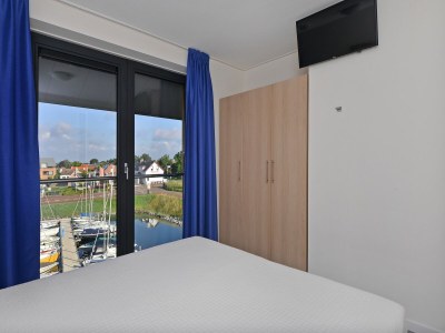 Apartment Waterfront Apartment with Terrace - Features photo 17