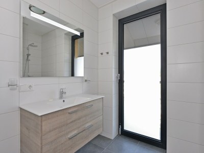 Apartment Waterfront Apartment with Terrace - Features photo 19