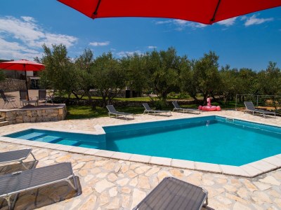 Holiday house with Seaview and pool - Outdoor photo 5