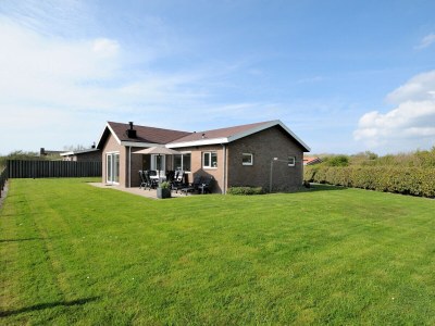 Holiday house Duinzicht (View of the Dunes) - Outdoor photo 4