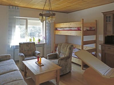 Apartment Charmante Ferienwohnung mit Garten in Hüddingen - Features photo 16