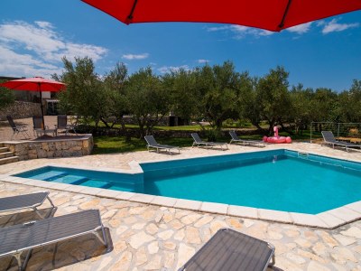 Holiday apartment Angelina mit Meerblick und Pool - Outdoor photo 7