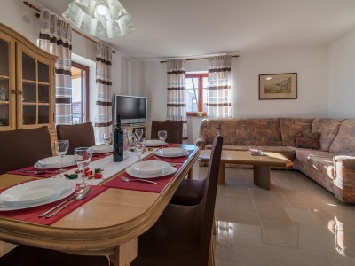 Holiday apartment Angelina mit Meerblick und Pool - Features photo 15