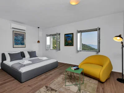 Villa Barbaric - Features photo 12