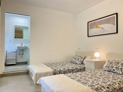 Cottage Can Carels - Features photo 18