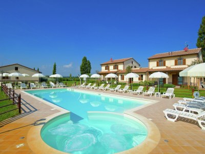 Villa Villa in Cannara with Pool near Assisi - Outdoor photo 15