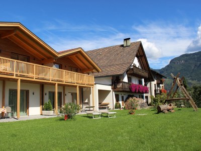 Holiday apartment Sonnenblume | Praitladhof in Lana - Holiday apartment