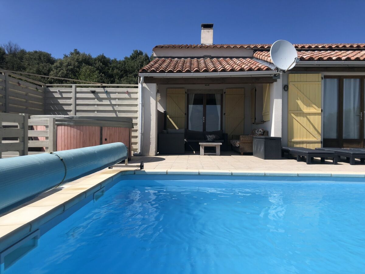 Villa Villa Retreat mit Pool und Haustieren - Outdoor photo 5