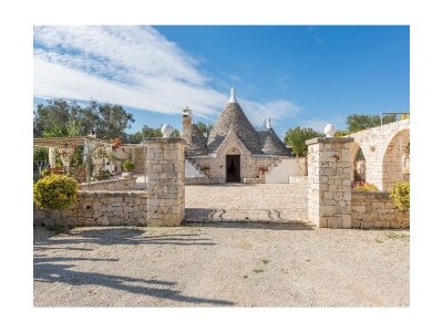 Holiday house Trullo Suenn with pool - Outdoor photo 6