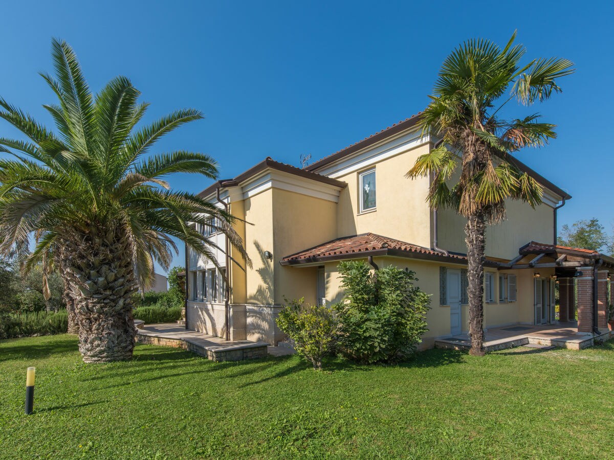 Villa - No title - - Outdoor photo 2