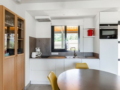 Holiday house Attractive Holiday Home in Malaucène with Terrace - Features photo 12