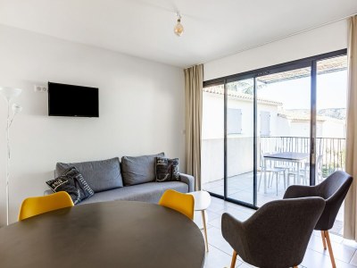 Holiday house Attractive Holiday Home in Malaucène with Terrace - Features photo 17