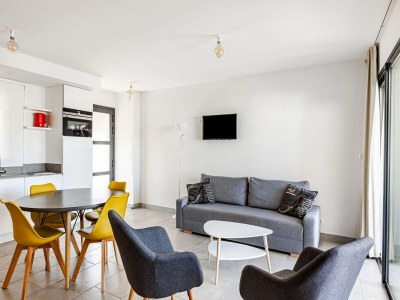 Holiday house Attractive Holiday Home in Malaucène with Terrace - Features photo 19