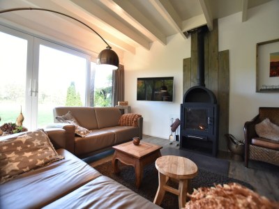 Holiday house Holiday Home in Reutum with Bubble Bath - Features photo 11