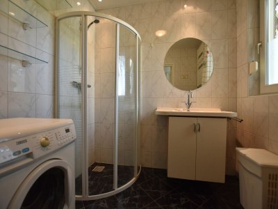 Holiday house Holiday Home in Reutum with Bubble Bath - Features photo 21