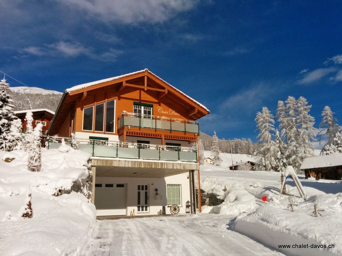 Holiday house Davos: Luxus Chalet am Rinerhorn Skigebiet - Outdoor photo 2