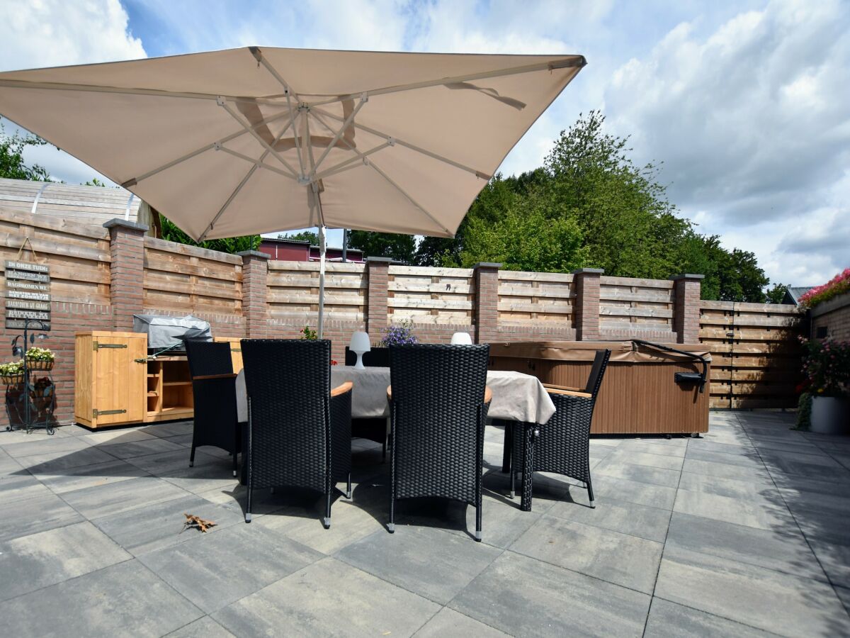 Holiday house Luxushaus in Limburg mit Whirlpool - Outdoor photo 3