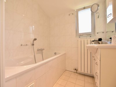 Holiday house Luxushaus in Limburg mit Whirlpool - Features photo 28