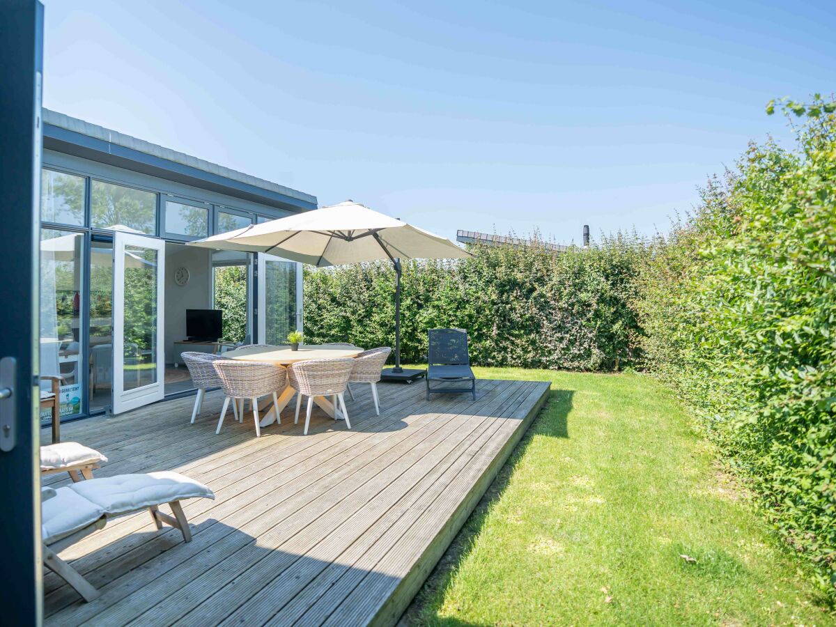 Holiday apartment Buitenplaats 68 - Outdoor photo 2