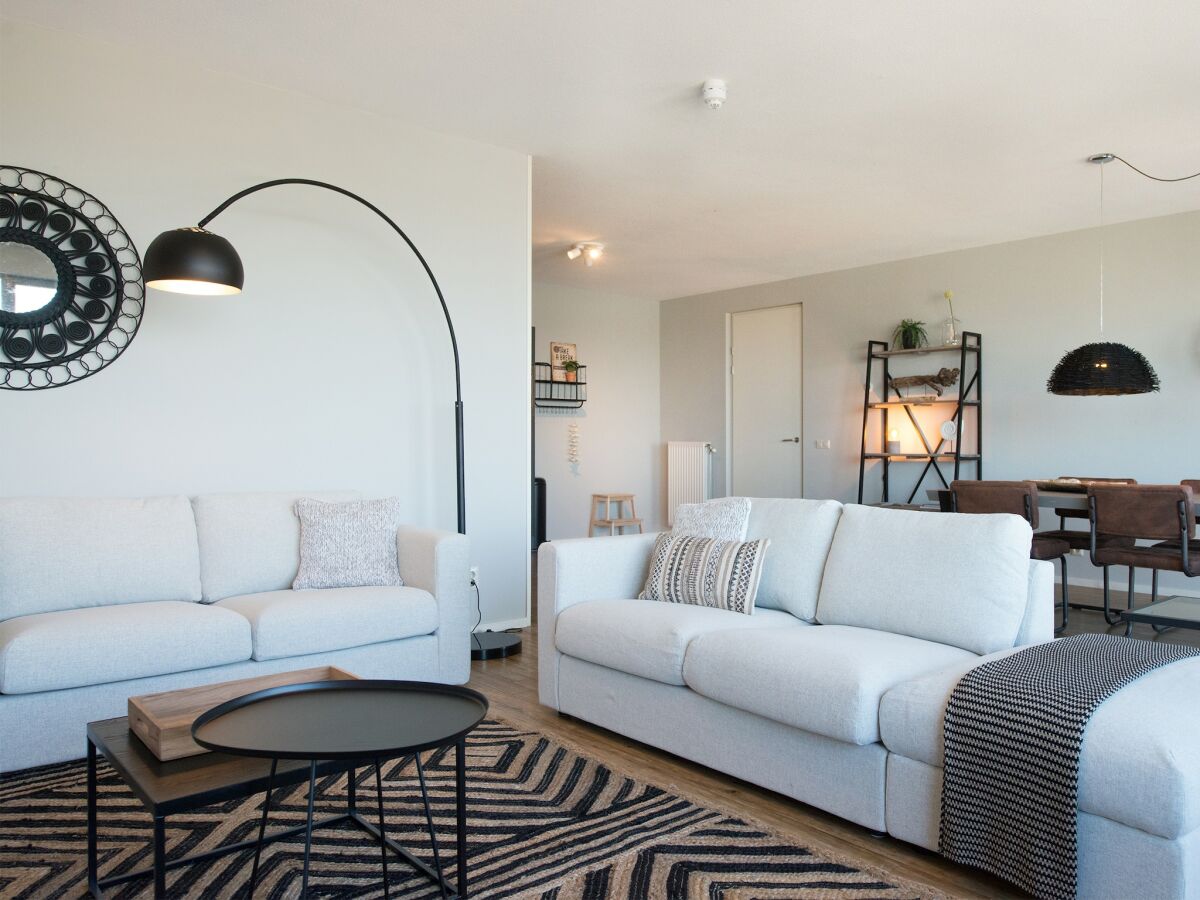 Apartment Sea-view apartment with balcony