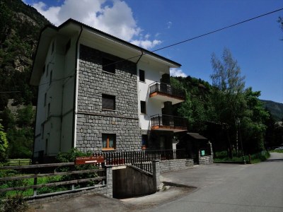 Chalet Großzügiges Chalet in Antey-Saint-André in Skigebietnähe - Outdoor photo 2