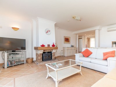 Apartment Orange Apartment - Features photo 11