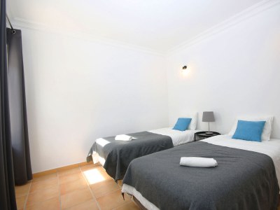 Holiday apartment Young - Features photo 12