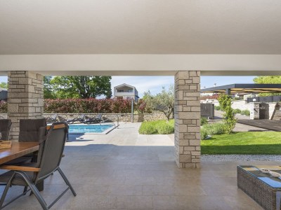 Villa Lori with Pool and Hot tub - Outdoor photo 8