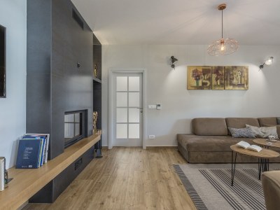 Villa Lori with Pool and Hot tub - Features photo 14