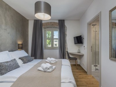 Villa Lori with Pool and Hot tub - Features photo 19