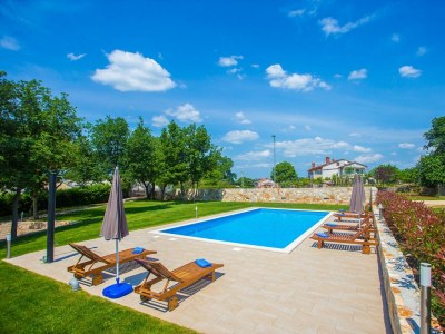 Apartment House Ema - Apartment Jakici No.1 with Pool View - Outdoor photo 5