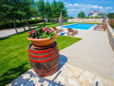 Apartment House Ema - Apartment Jakici No.1 with Pool View - Outdoor photo 8