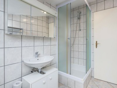 Apartment Apart Residence Leko - Apartment No.3 with Balcony and Shared Pool - Features photo 20