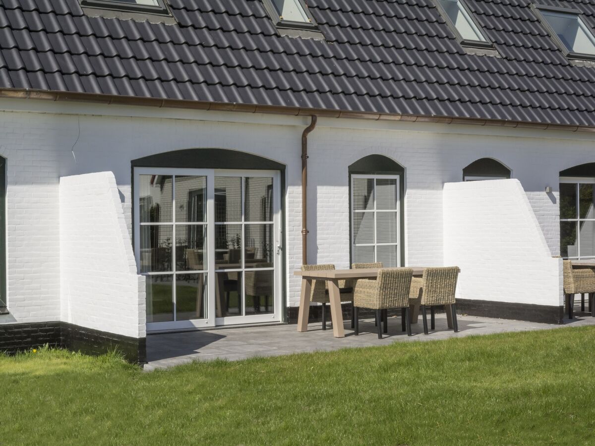 Farmhouse Apartment in tasteful farmhouse in De Cocksdorp - Outdoor photo 3