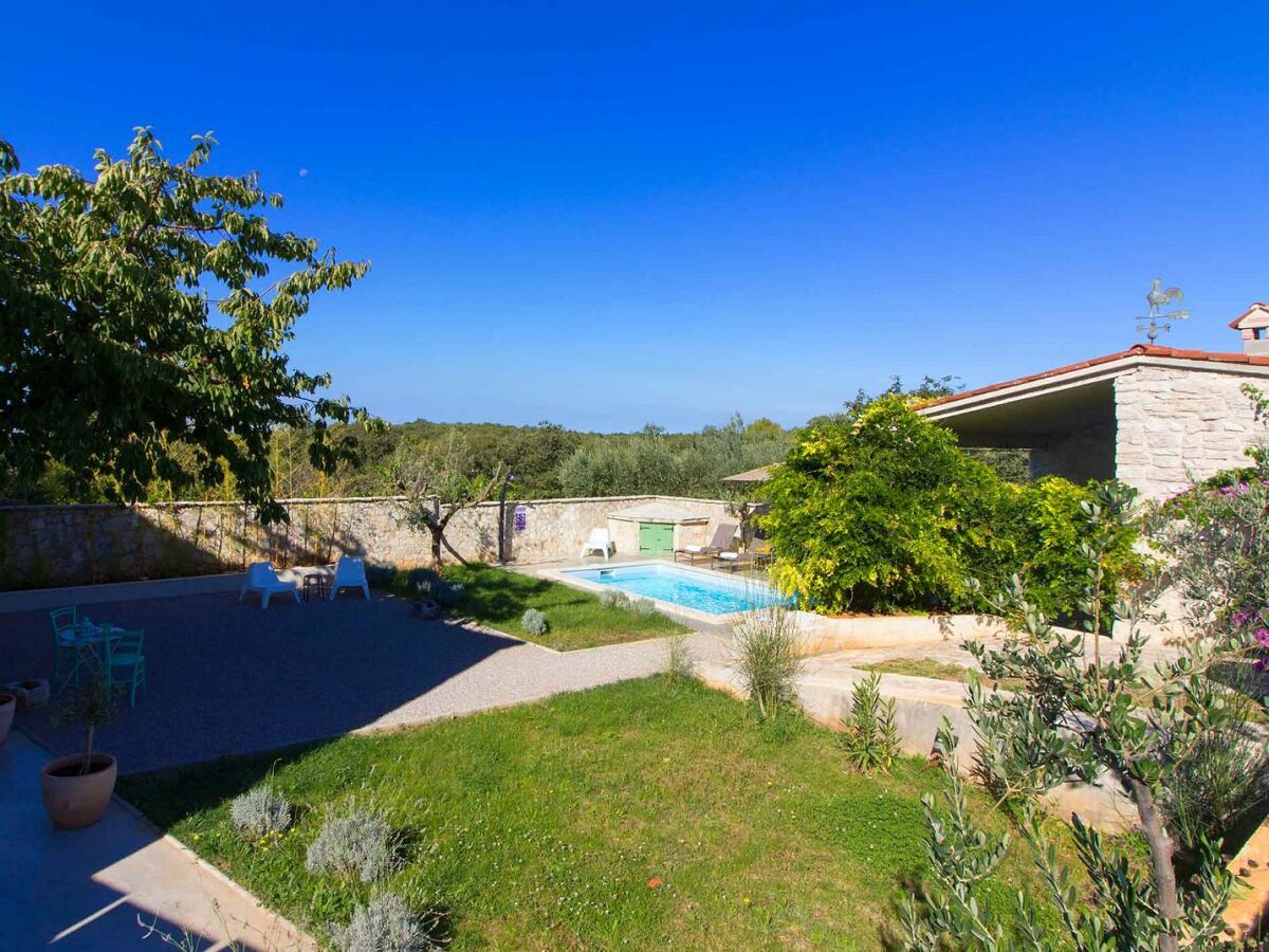 Villa Kalu mit Pool near Rovinj - Outdoor photo 5