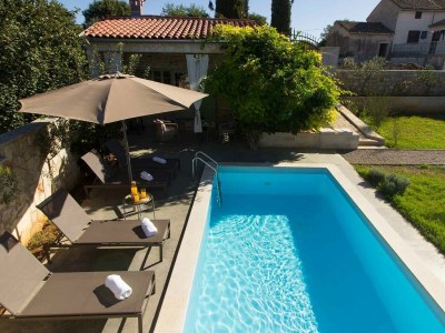 Villa Kalu mit Pool near Rovinj - Outdoor photo 9